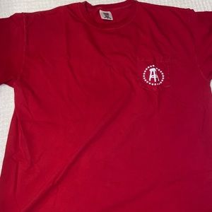 red tee shirt